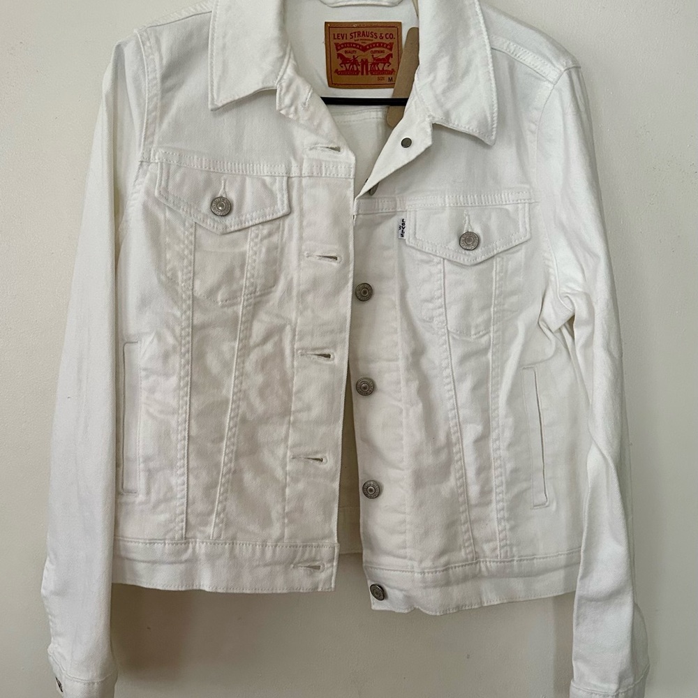 NWT Levi’s Women's White Trucker Jacket